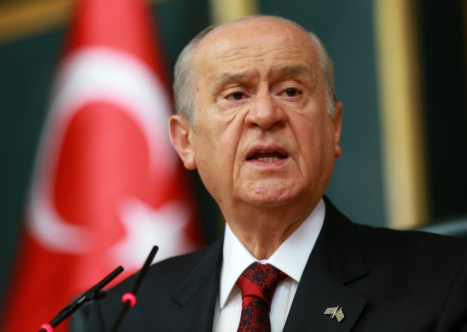 رئيس حزب الحركة القومية المعارض دفليت بهتشالي