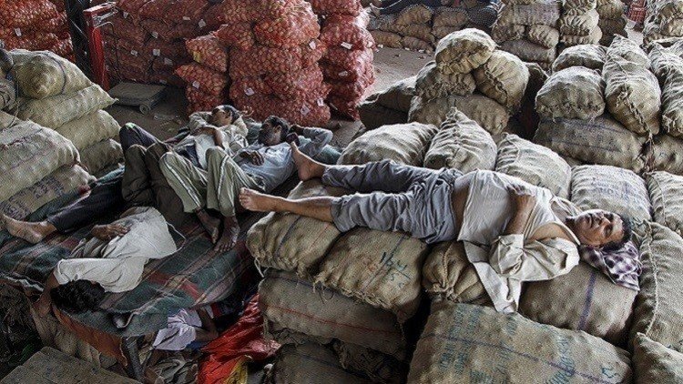 12 قتيلا بنار عشوائية داخل سوق في الهند