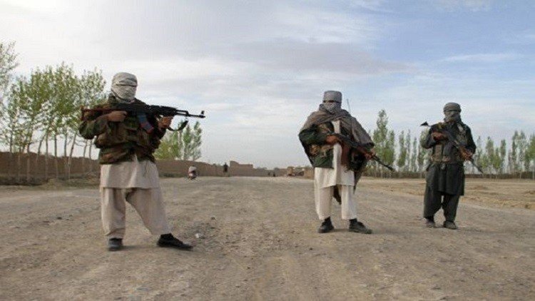 43 مسلحا يسلمون أنفسهم للسلطات الأفغانية