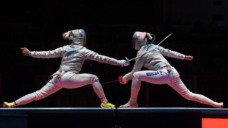 روسيا تضمن ذهبية وفضية المبارزة للسيدات
