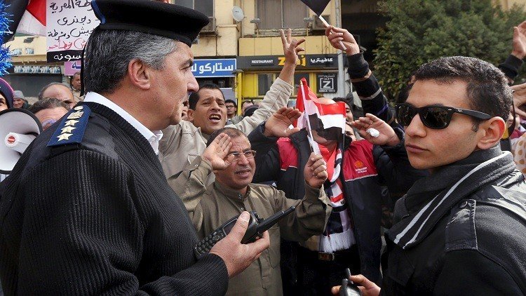 قانون في مصر يمنع ضباط الشرطة من التصريح للإعلام