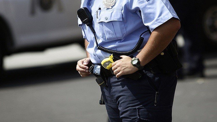 القبض على لصين بعد فقدانهما الوعي في مسرح الجريمة