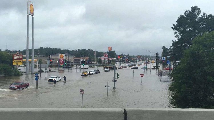 مصرع 11 شخصا جراء فيضانات في لويزيانا الأمريكية