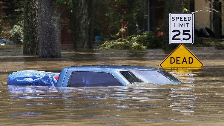 مصرع 11 شخصا جراء فيضانات في لويزيانا الأمريكية