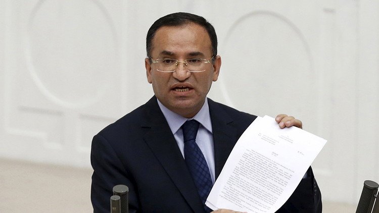 وزير العدل التركي يحذر واشنطن من الدخول في مواجهة مع أنقرة بسبب قضية غولن