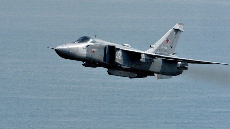 قوات الولايات المتحدة الجوية تدعو روسيا إلى عدم التحليق قرب السفن الأمريكية