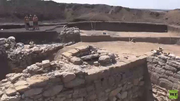 العثور على معالم قلعة يونانية أثرية في القرم 
