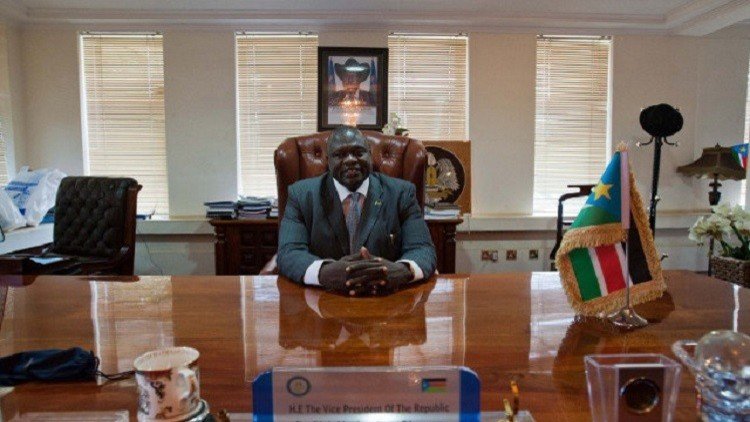 مشار يلجأ إلى الكونغو