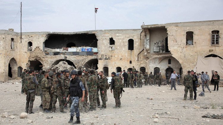 الجيش السوري يحاول السيطرة على الكليات .. ومحاولات لإعلان هدنة في حلب