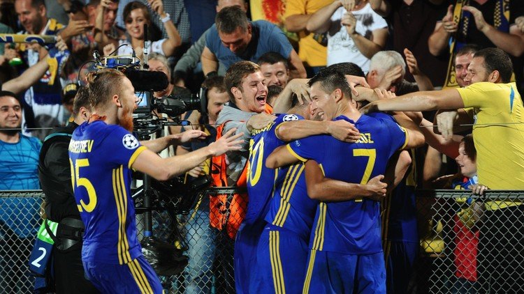 روستوف يدخل التاريخ من بوابة أياكس