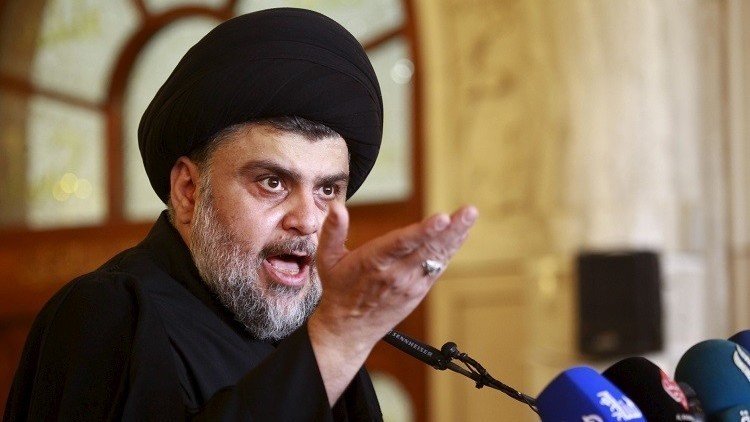 مقتدى الصدر يتهم البرلمان العراقي بالفساد ودعم الفاسدين