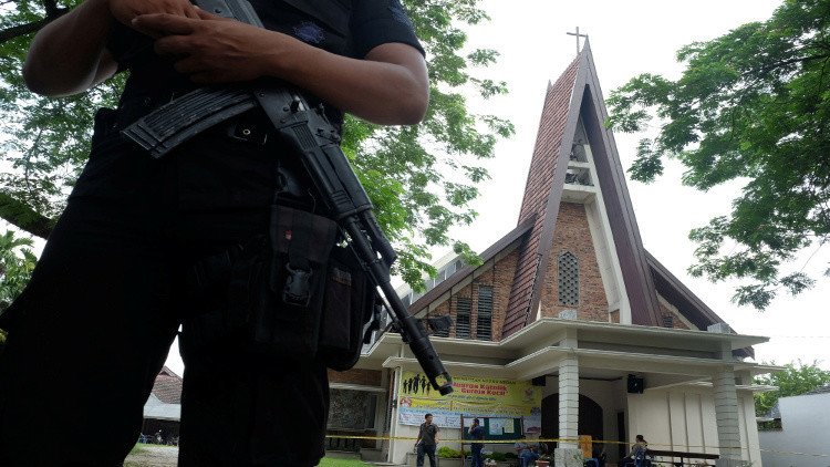السلطات الإندونيسية: مهاجم الكنيسة مهووس بداعش