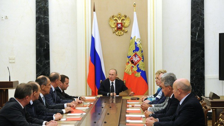 بوتين يبحث مع مجلس الأمن القومي نتائج مفاوضات لافروف وكيري حول سوريا