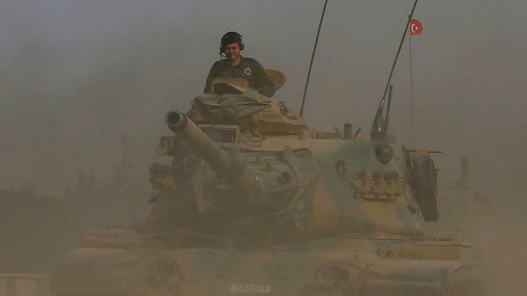 سوريا.. جرح 3 جنود أتراك بصاروخ أطلق على دبابتهم قرب جرابلس