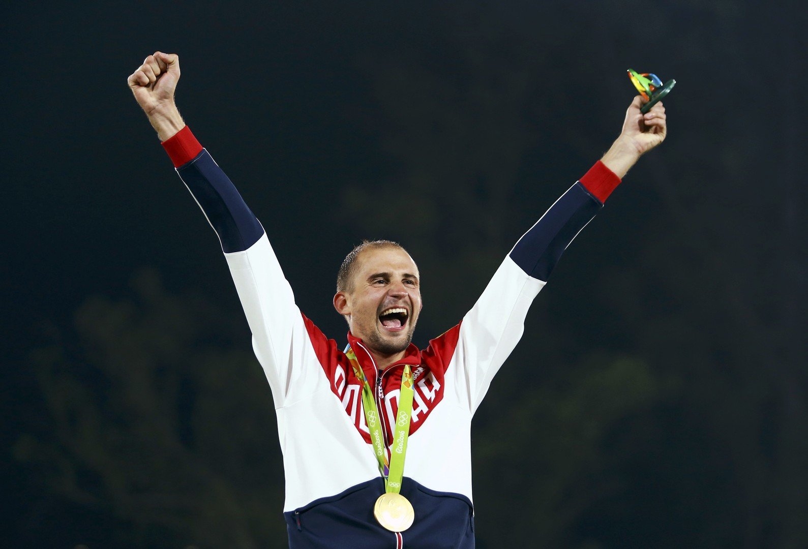 17- ألكسندر ليسون - الميدالية الذهبية لمسابقة الألعاب الخماسية الحديثة