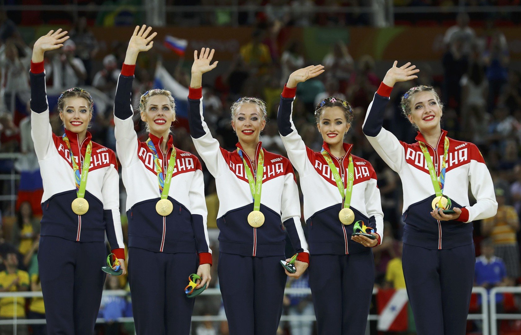 منتخب روسيا (فيرا بريوكوفا، أناستاسيا بليزنيوك، أناستاسيا ماكسيموفا، أناستاسيا تاتاريفا، ماريا تولكاتشيفا) - ذهبية مسابقة الجمباز الفني للفرق
