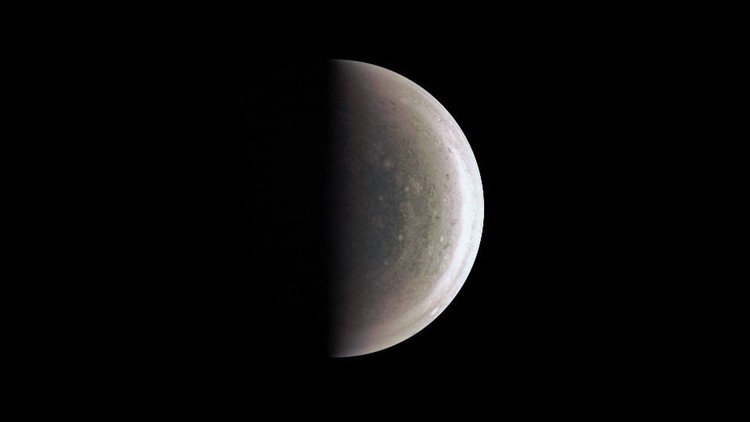  المسبار "جونو" يلتقط صورا فريدة للمشتري!