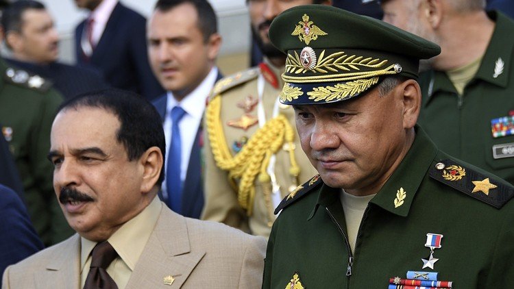 ملك البحرين يزور منتدى "الجيش – 2016" في موسكو