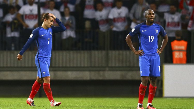 الديوك الفرنسية تقع في كمين بيلاروس