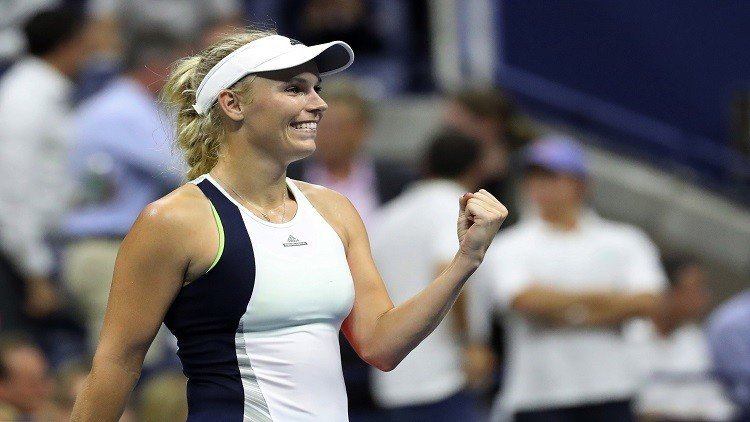 فوزنياكي تبلغ نصف نهائي أمريكا المفتوحة