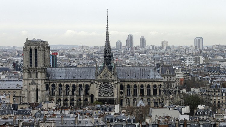 إصابة امرأة برصاص أثناء احتجاز 3 نساء في قضية شاحنة مشبوهة في باريس