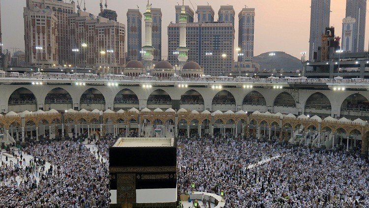 لمصلحة من تسييس موسم الحج هذا العام؟