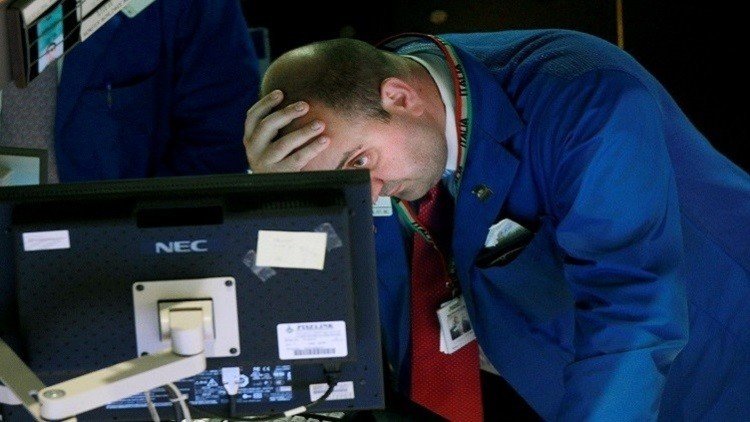 هبوط جماعي لمؤشرات بورصة وول ستريت الأمريكية