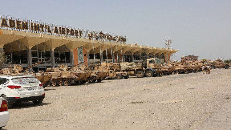 الحكومة اليمنية تنتقل من الرياض إلى عدن