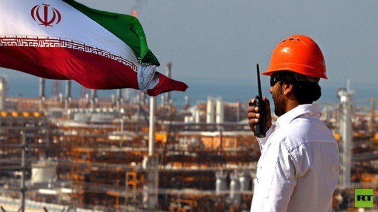 طهران تزيد واردات النفط لآسيا 81% خلال أغسطس