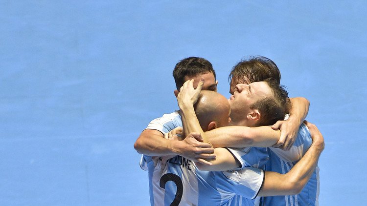 الأرجنتين تتوج لأول مرة بكأس العالم لكرة الصالات