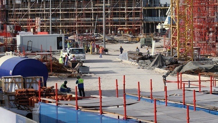 العمال الآسيويون عاجزون حتى عن مغادرة السعودية