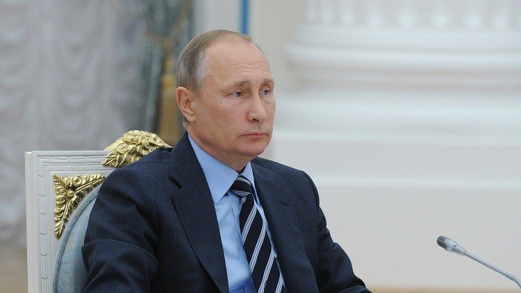 بوتين يبحث التعاون الاقتصادي مع نزارباييف 