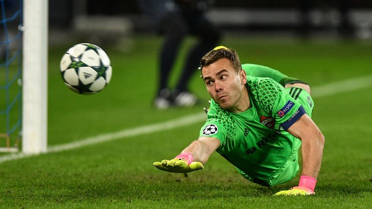 حارس روسيا أكينفييف يغيب عن مواجهة كوستاريكا