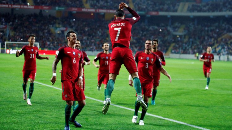 فيديو .. رونالدو يصطاد عدة عصافير بحجر واحد!