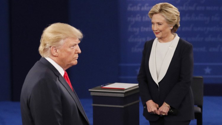 كلينتون تفوز في المناظرة الثانية مع ترامب بفضل النساء
