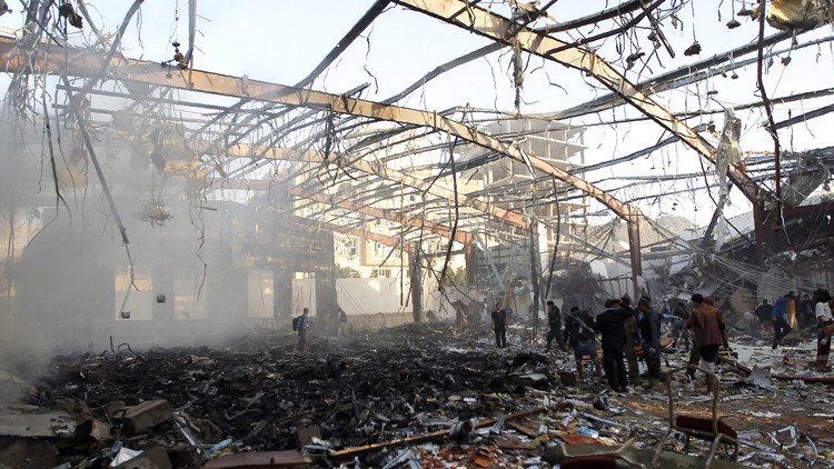 بي بي سي: الرياض أقرت ضمنيا بقصف مجلس العزاء في صنعاء