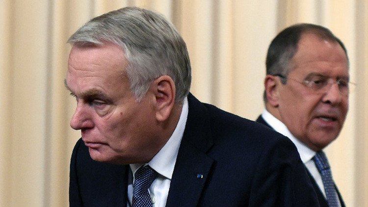 إيرولت: نأسف لرفض بوتين زيارة باريس لبحث سوريا