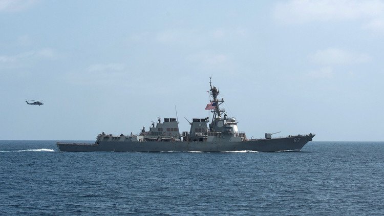 أمريكا توجه أولى ضرباتها إلى مواقع الحوثيين في اليمن