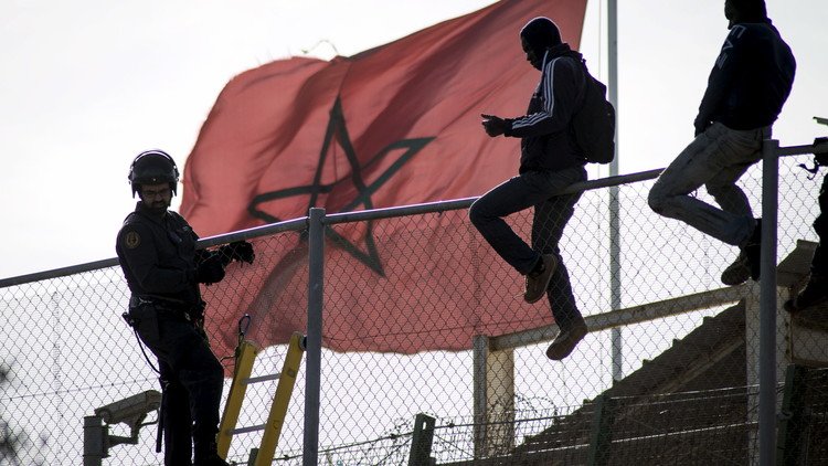 مهاجرون يقتحمون "جيب مليلية" شمالي المغرب