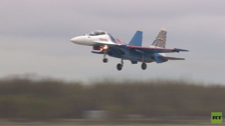 "فرسان روسيا" يتسلمون 4 طائرات سو 30 إس إم