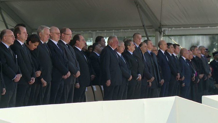 هولاند يردد كلمات فتاة روسية قتلت في هجوم نيس!