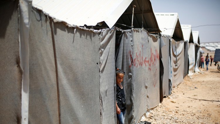 3 قتلى بتفجير انتحاري في مخيم للاجئين عند الحدود السورية الأردنية