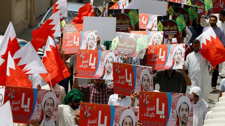 محكمة بحرينية تلغي حكما بسجن زعيم المعارضة