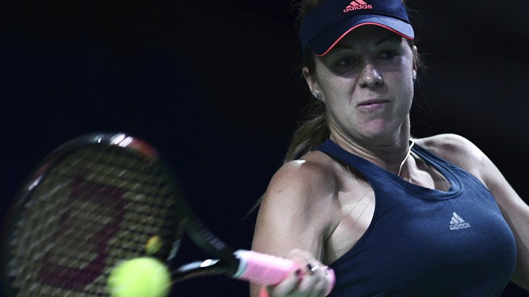 الروسية بافلوتشينكوفا تخرج من الكرملين