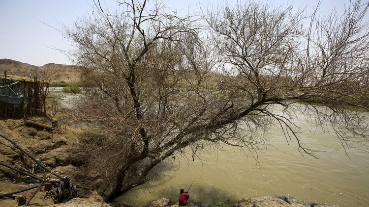 السودان.. مصرع 19 شخصا بينهم 9 أطفال ونساء خلال عبورهم مجرى مائيا