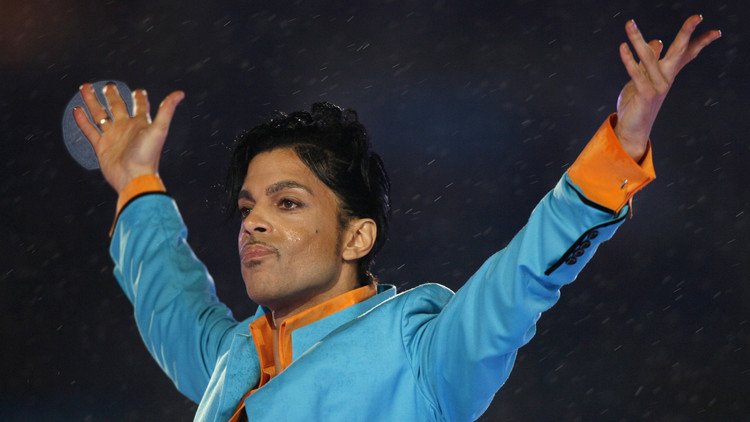 ألبومان جديدان للمغني الراحل برنس 