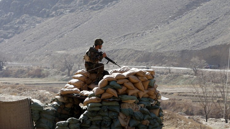 متطرفون أفغان يعدمون 30 مدنيا وقوات الحكومة تقتل 45 منهم