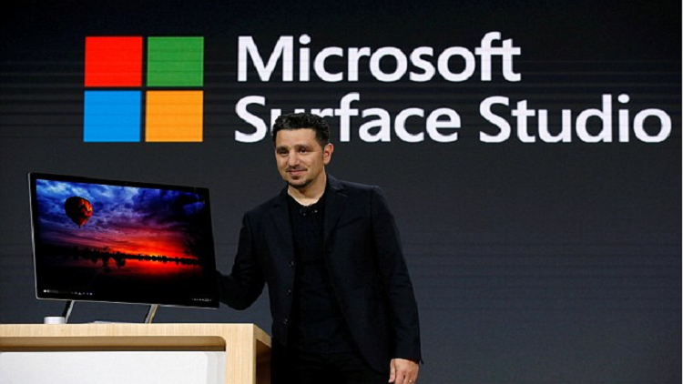 مايكروسوفت تكشف عن أول حاسوب مكتبي للشركة بأنحف شاشة في العالم