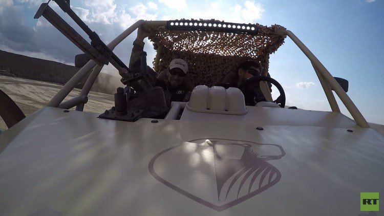 قادروف يختبر سيارة "buggy" شيشانية الصنع