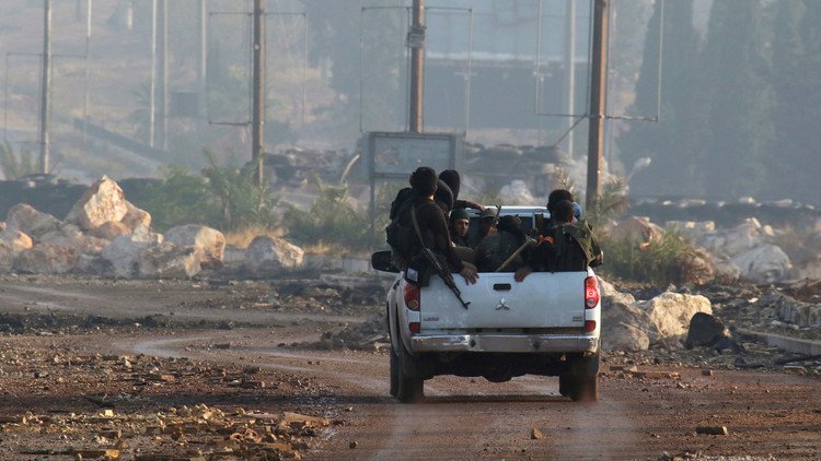 الجيش السوري يتقدم في ريفي حماه ودمشق ويتراجع أمام النصرة في غرب حلب